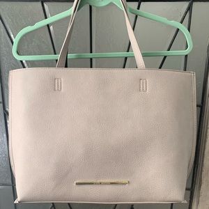 Steve Madden Bkingg bag